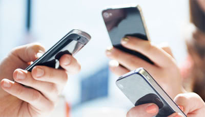 Casi un tercio de los adolescentes tiene un uso abusivo de Internet y el teléfono móvil