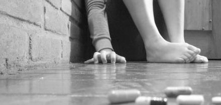 El tratamiento de la adicción reduce el riesgo de suicidio entre las personas con dependencia de opioides