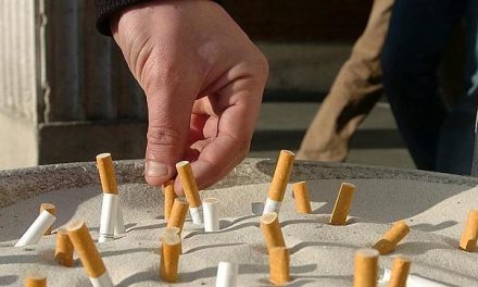 Un fumador cuesta a su empresa unos 2.000 euros al año