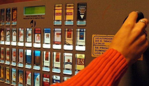 Portugal pretende prohibir las máquinas de tabaco en gasolineras y bares a partir de 2026