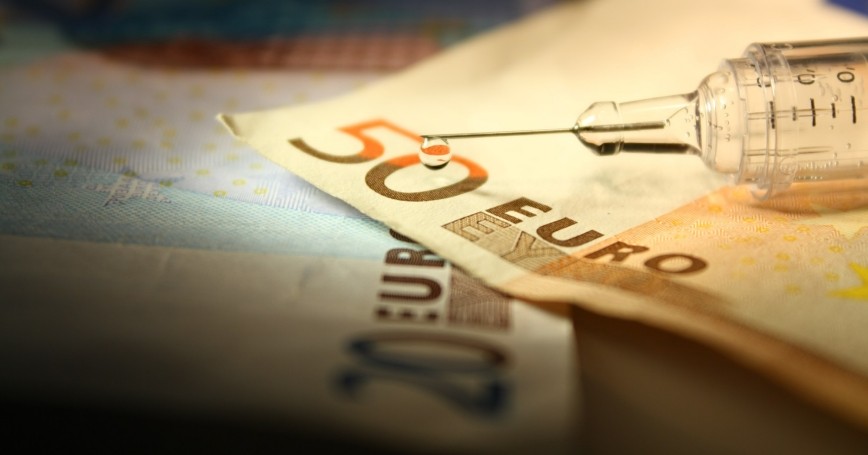 Los europeos se gastan al menos 30.000 millones de euros al año en drogas