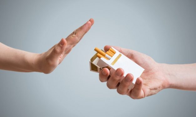 El asesoramiento telefónico semanal duplica el éxito de la terapia para dejar de fumar