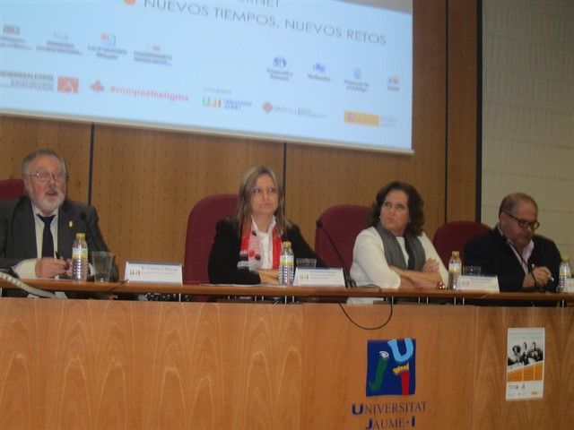 La delegada del Plan Nacional sobre Drogas dice que el Gobierno trabaja para regular la publicidad del juego online