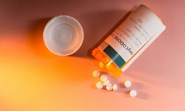 Los antibióticos pueden aumentar el riesgo de abuso de opioides