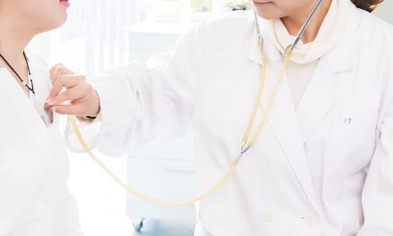 Cómo conseguir que los adolescentes confíen en el médico
