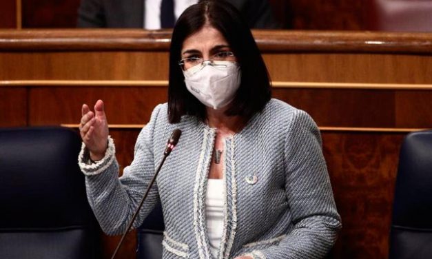 Darias asegura que el Gobierno seguirá la evidencia científica que haya sobre el uso terapéutico del cannabis