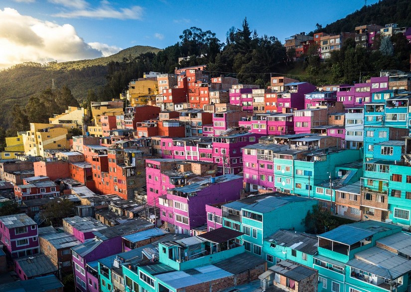 En 2020, menos narcocultivos pero más producción de cocaína en Colombia