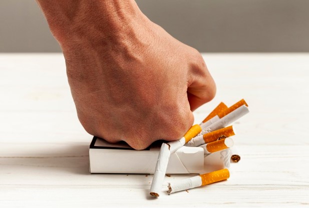 Dejar de fumar aumenta las posibilidades de superar la adicción al alcohol y drogas