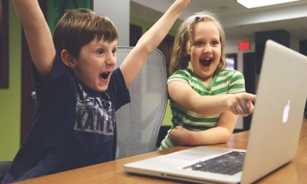 Expertos ofrecen claves para el buen uso de las nuevas tecnologías ante el aumento de la adicción a pantallas en jóvenes