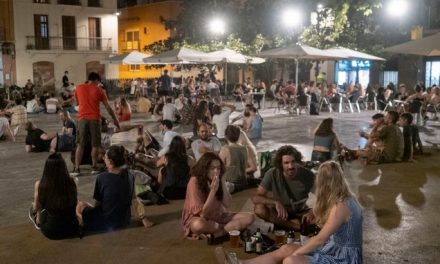 El consumo de alcohol entre los jóvenes desciende pero más de la mitad ha bebido el último mes