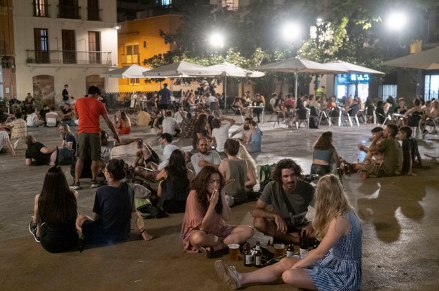 El consumo de alcohol entre los jóvenes desciende pero más de la mitad ha bebido el último mes