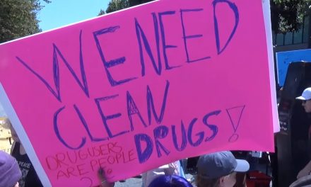 Vancouver aprueba la venta de heroína, cocaína y metanfetamina en clubs de usuarias de drogas, para frenar las sobredosis
