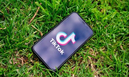 TikTok ofrecerá más información a sus usuarios adolescentes para frenar los retos peligrosos