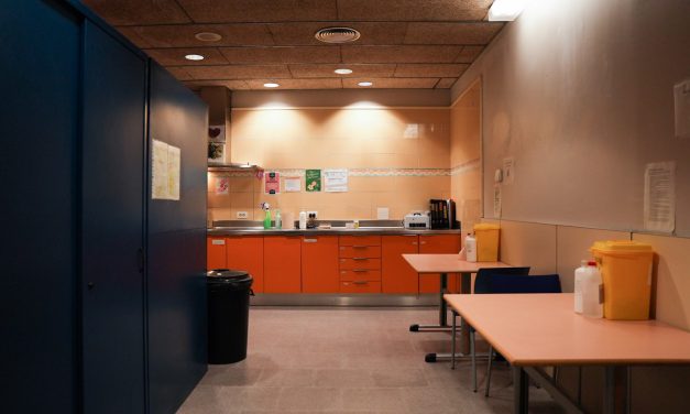 Un albergue pionero para personas sin hogar con adicción a las drogas: “En la calle estaría muerto”