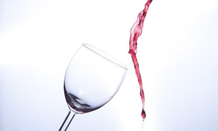 Los ginecólogos recuerdan que no existe cantidad de alcohol segura en el embarazo y recomiendan no beber