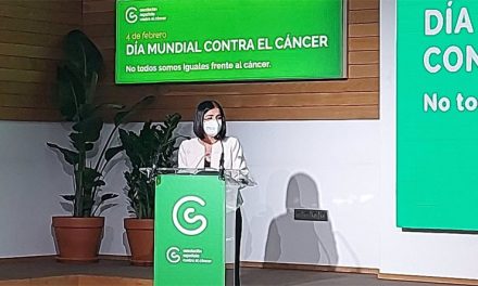 Darias reconoce que la Ley Antitabaco «necesita una actualización» para «seguir salvando vidas»