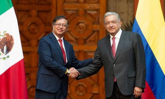 Petro y López Obrador convocan al resto de presidentes a replantear la política contra las drogas