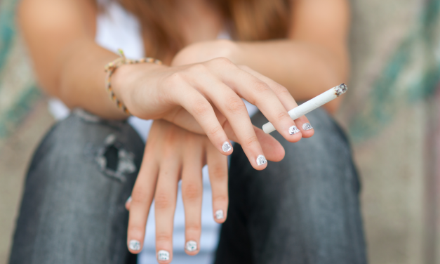 Reino Unido quiere prohibir el tabaco a las generaciones más jóvenes