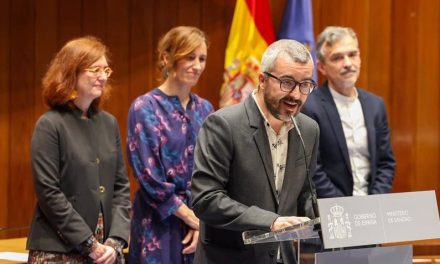 Sanidad apoya un marco estatal para prohibir la venta de bebidas energéticas a menores de edad