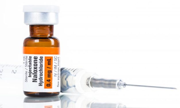 Naloxona, el medicamento que salva vidas vetado por AMLO