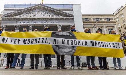 Rebaja de las multas por tenencia de drogas, limitación de las detenciones por identificación y otros cambios en la ‘ley mordaza’
