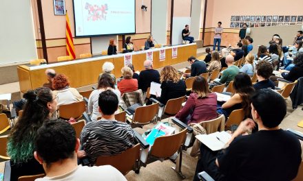 Educar en la era digital: El impacto de las pantallas en la salud mental y familiar