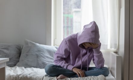 Medicamentos sin receta y anfetaminas: el consumo silencioso en jóvenes para estudiar y afrontar el estrés